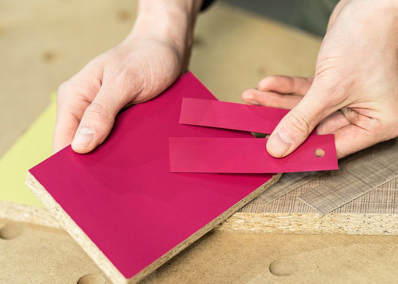 Поисковик декоров кромок